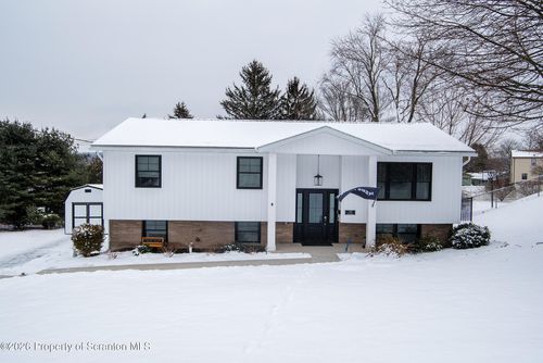 315 Tulip Cir, Clarks Summit, PA, 18411-2133 | Card Image