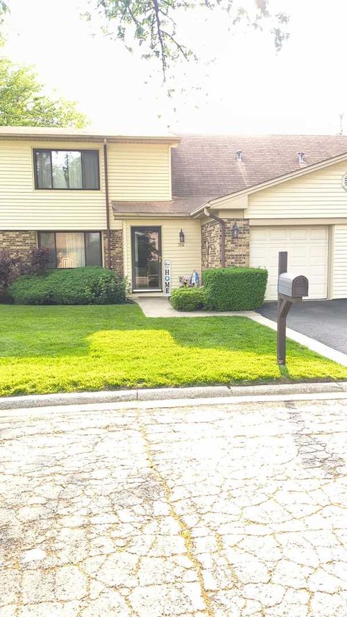 1316 S Quail Walk, Mount Prospect, IL, 60056-5116 | Card Image