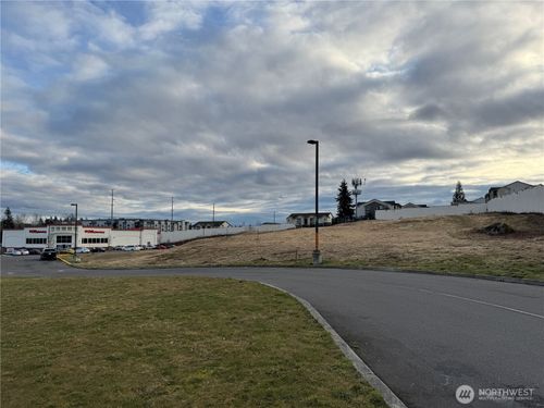 11918 Airport Rd, Everett, WA, 98204-5509 | Card Image