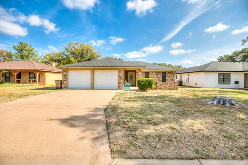 1204 Gregory Dr, San Angelo, TX, 76905-4209 | Card Image