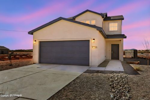 1031 Arabetto Rd, Las Cruces, NM, 88012-8098 | Card Image