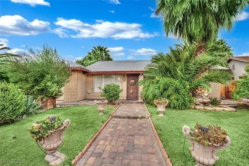 53 Marion Dr, Las Vegas, NV, 89110-4666 | Card Image