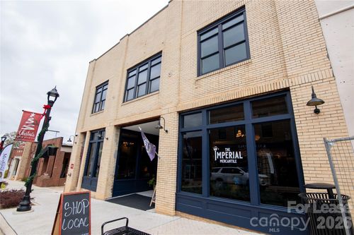 200-140 W Mountain St, Kings Mountain, NC, 28086-3497 | Card Image