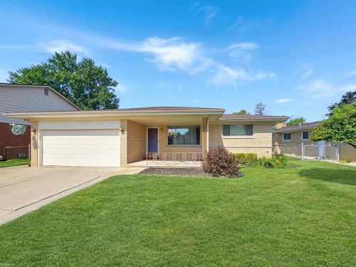 36203 La Marra Dr, Sterling Heights, MI, 48310-4565 | Card Image