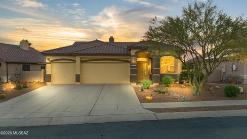 2487 E Big View Dr, Oro Valley, AZ, 85755-1928 | Card Image