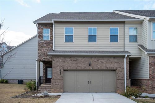 2215 Manor Pointe Dr, Cumming, GA, 30041-4439 | Card Image