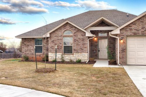 716 N Cottontail Way, Mustang, OK, 73064-1142 | Card Image