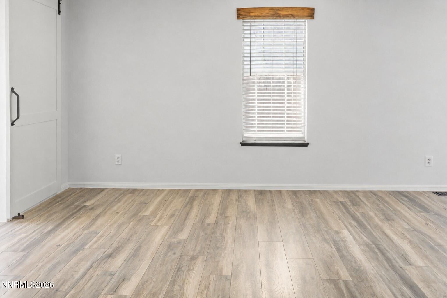 Residential in Moundhouse 3