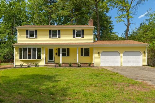 5 Knapton St, Barrington, RI, 02806-2609 | Card Image