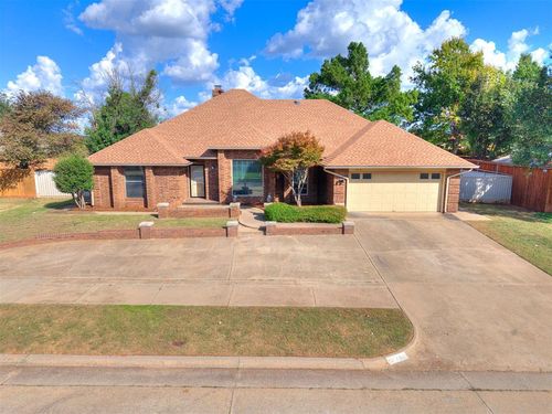 709 Hamlet Lane, Yukon, OK, 73099 | Card Image
