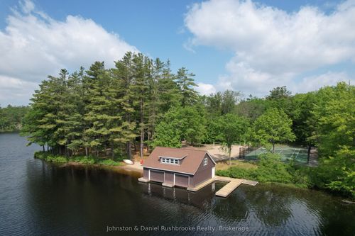 1875 N Muldrew Lake Rd, Gravenhurst, ON, P1P1R2 | Card Image