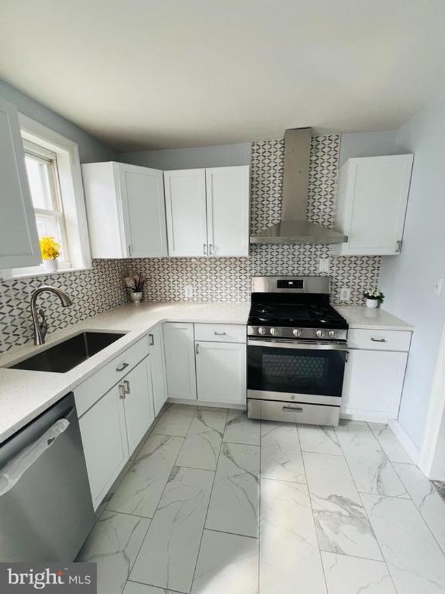 138 N Cedar Ln, Townhouse with 3 bedrooms, 1 bathrooms and null parking in UPPER DARBY PA | Image 46