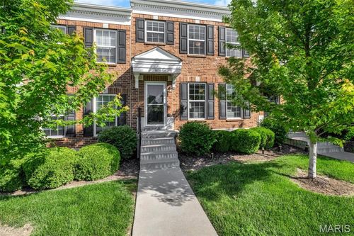 1831 Basston Dr, Saint Louis, MO, 63146-3075 | Card Image