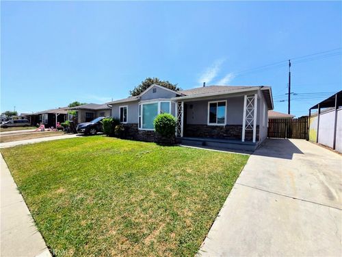 705 N Hillford Ave, Compton, CA, 90220-1451 | Card Image