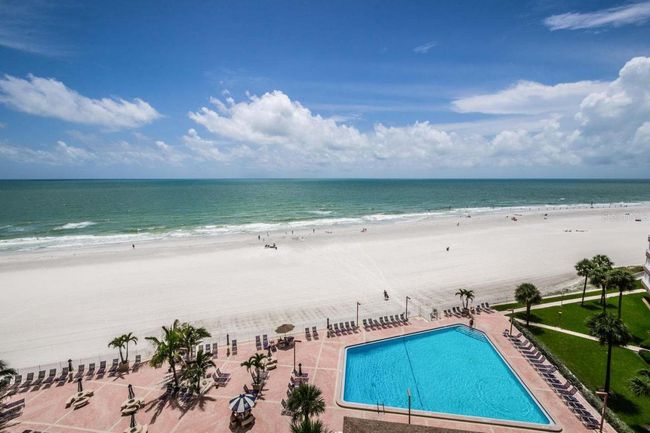 APT-13E - 17900 Gulf Blvd, Condo with 2 bedrooms, 2 bathrooms and null parking in REDINGTON SHORES FL | Image 18