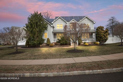 28 Gibson Dr, Hazlet, NJ, 07730-2666 | Card Image