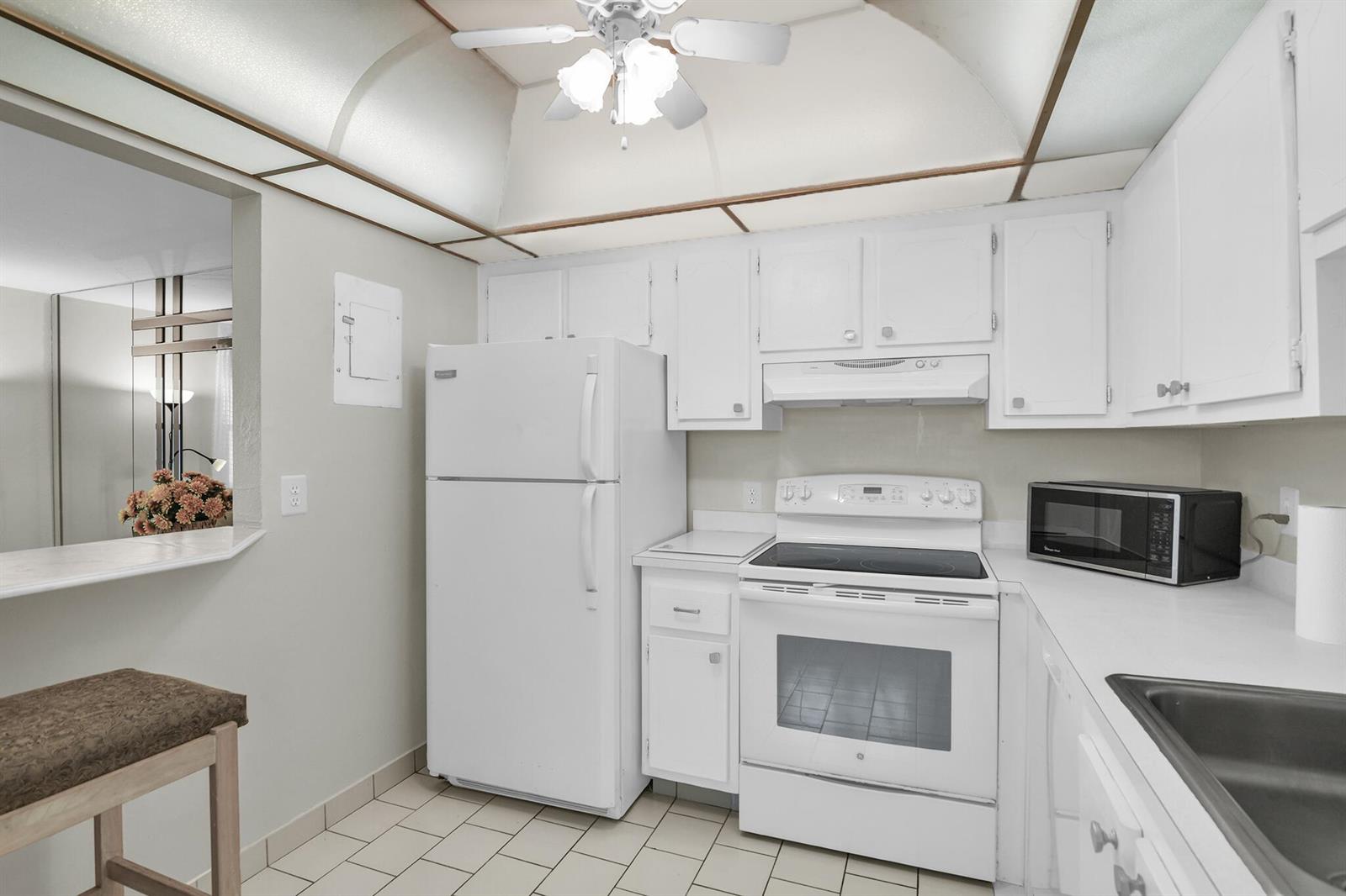 Residential Lease in Delray Beach 5