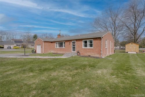 5 Mary Ave, Lake Katrine, NY, 12449-5301 | Card Image