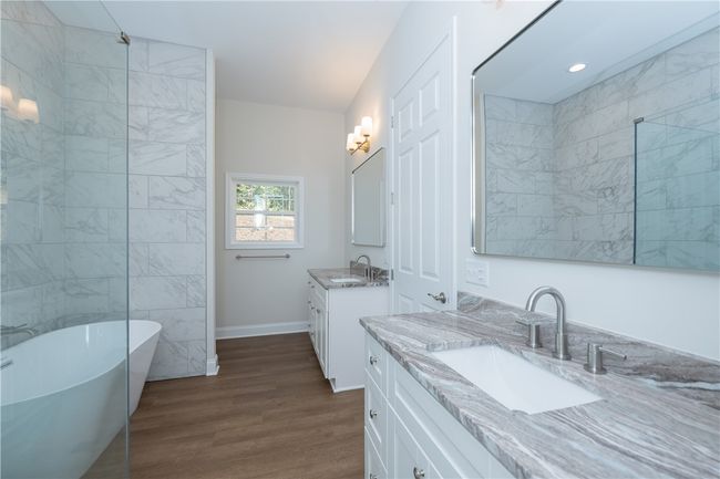 Primary Bath | Image 19