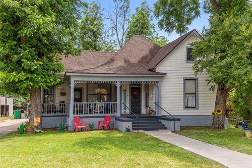 517 W College Ave, Coleman, TX, 76834-4036 | Card Image