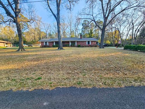 141 Longhorn Dr, Palestine, TX, 75801-4715 | Card Image