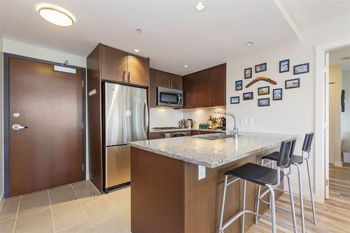 607-2978 Glen Drive, Coquitlam, BC, V3B0C3 | Card Image