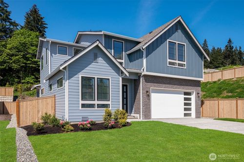 9507 38th St E, Edgewood, WA, 98371-2626 | Card Image