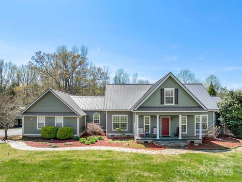 132 Green Mdws, Columbus, NC, 28722-6510 | Card Image