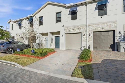 818-816 Nw 3rd Ter, POMPANO BEACH, FL, 33060-6256 | Card Image