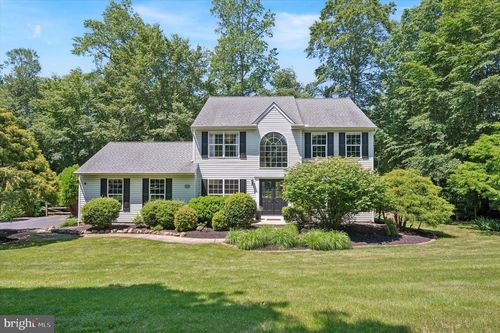 3252 Charles Griffin Dr, Garnet Valley, PA, 19060-2209 | Card Image