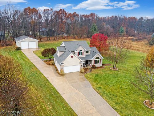 8331 Prairie View Ln Se, Alto, MI, 49302-9026 | Card Image