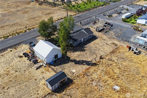 3986 Road 20 Ne, Soap Lake, WA, 98851-9617 | Card Image