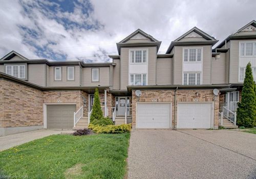 7 Red Clover Crescent, Kitchener, ON, N2E4G9 | Card Image