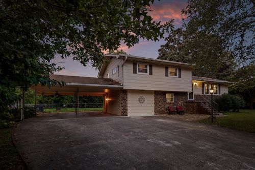 342 Serena Dr, Hixson, TN, 37343-1733 | Card Image