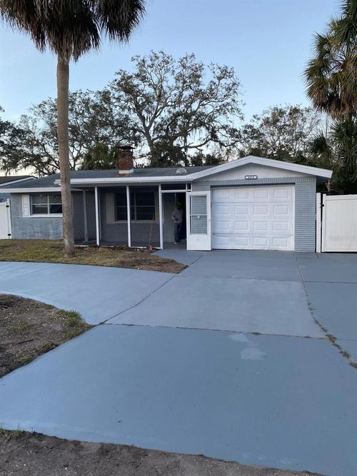 4935 Amherst Ct, NEW PORT RICHEY, FL, 34652-1001 | Card Image