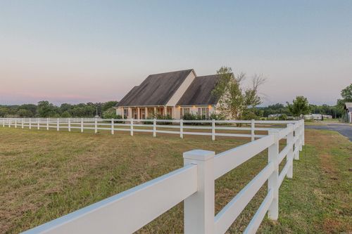 195 Green Valley Dr, Greenbrier, AR, 72058-9669 | Card Image