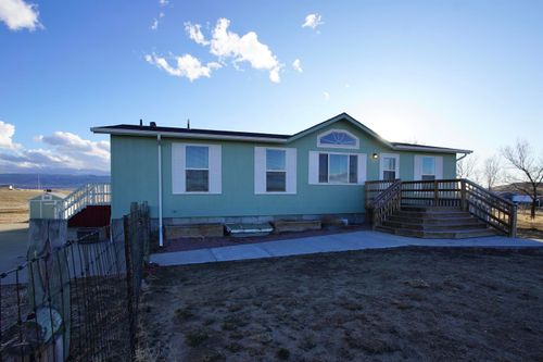 7459 Geary Dome Rd, Evansville, WY, 82636-9692 | Card Image