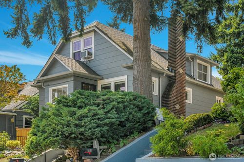 8015 18th Ave Nw, Seattle, WA, 98117-3623 | Card Image