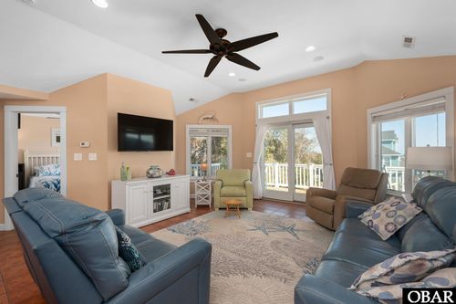 4705 Summer Ln, Kitty Hawk, NC, 27949-3924 | Card Image