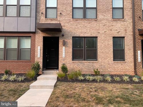 43808 Middleway Ter, ASHBURN, VA, 20147-7049 | Card Image