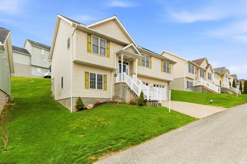 83 Antietam Dr, Morgantown, WV, 26508-9005 | Card Image