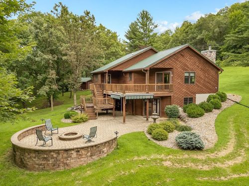 22130 County Hwy Sr, RICHLAND CENTER, WI, 53581-6317 | Card Image
