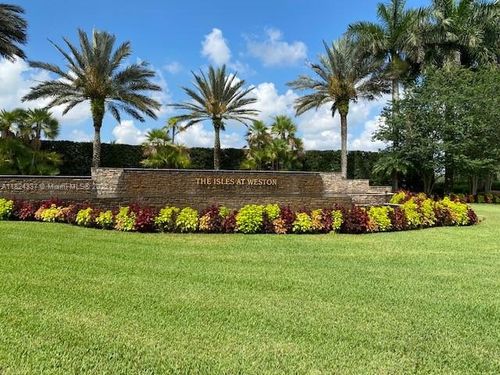 0-4463 Rainbow Ave, Weston, FL, 33332-2477 | Card Image
