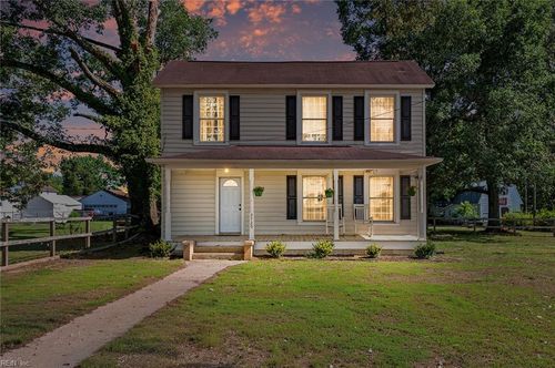 2720 Rolfe Hwy, Dendron, VA, 23839-2524 | Card Image