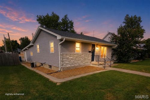 219 W Davidson Ave, Chaffee, MO, 63740-1420 | Card Image