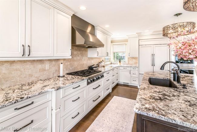 3403 Chickering Ln, House other with 4 bedrooms, 5 bathrooms and null parking in Bloomfield Hills MI | Image 20