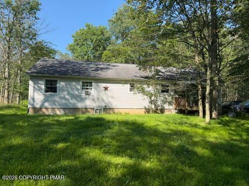 141 High Country Dr, Blakeslee, PA, 18610-7951 | Card Image