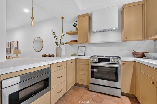 5-938 18th Ave, Venice, CA, 90291-4112 | Card Image