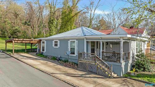 706 Forest Ave Nw, Fort Payne, AL, 35967-2644 | Card Image