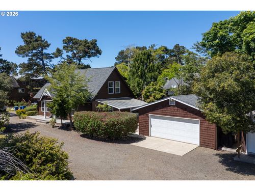 6636 Sw Ebb Ave, Lincoln City, OR, 97367-1036 | Card Image
